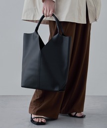 etoll.（エトル）の「Vカットシンセティックレザートートバッグ（トートバッグ）」