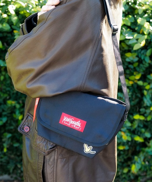 What it isNt）ART BY MARKGONZALES / (ワットイットイズント