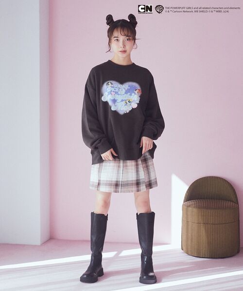 earth music&ecology(アースミュージックアンドエコロジー)の「The Powerpuff Girls/emaeLスウェット(スウェット・レディース・チャコールグレー/ピンク・FREE)」の7枚目の写真