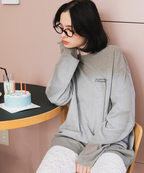 【新品タグ付き】CULLNI ロゴ刺繍 オーバーサイズロンT サイズ2 forksy.】スプレー加工ロゴ刺繍オーバーサイズロンT forksy