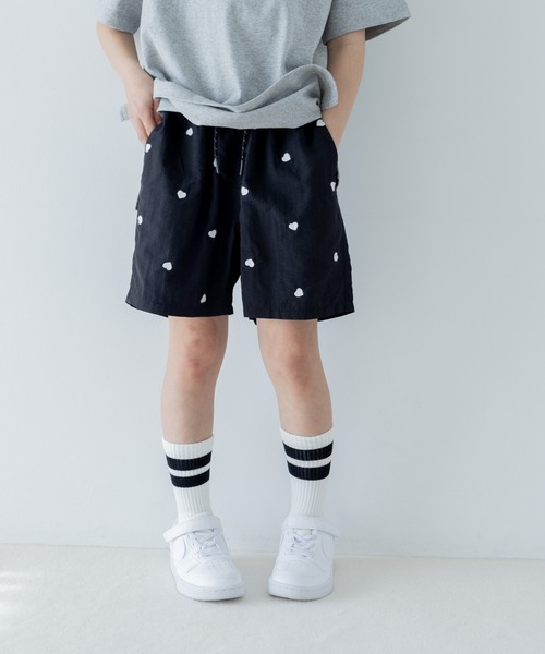 LOWRYS FARM（ローリーズファーム）の「アクティブショートパンツ　290696（その他パンツ・キッズ・ブラック/パープル/ブラック系その他/イエロー/オレンジ/ブラウン/ピンク・110cm/120cm/130cm/140cm/150cm）」の3枚目の写真