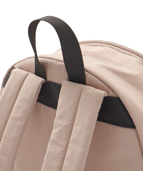 BeBe(ベベ)の「タフタフリルリュック(M~L)(バックパック/リュック・キッズ・パープル/ベージュ・M/L)」の7枚目の写真