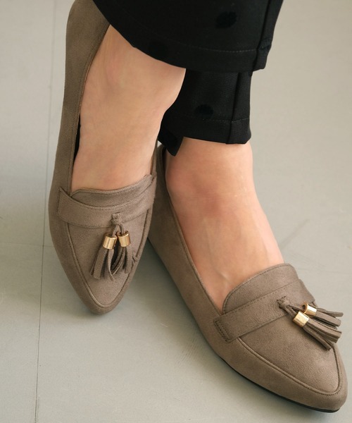 aquagarage（アクアガレージ）の「1.5cmインヒールローファー（パンプス・レディース・ホワイト系その他5/レッド系その他6/ブラック系その他3/ブラック系その他/ベージュ系その他3/ブラウン系その他2/ブラック系その他5/ブラック系その他2/グレー系その他/ブルー系その他2/ブラウン系その他/ブラウン系その他6/ベージュ系その他/ブラック系その他4/ベージュ系その他2/ブラック系その他6/ブルー系その他/ベージュ系その他6・23.0cm/23.5cm/24.5cm/22.5cm/25.5cm/21.5cm/24.0cm/25.0cm/26.0cm/22.0cm）」の8枚目の写真