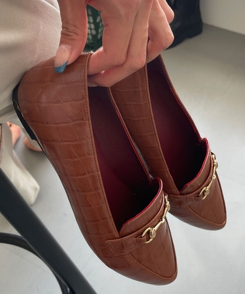 aquagarage（アクアガレージ）の「1.5cmインヒールローファー（パンプス・レディース・ホワイト系その他5/レッド系その他6/ブラック系その他3/ブラック系その他/ベージュ系その他3/ブラウン系その他2/ブラック系その他5/ブラック系その他2/グレー系その他/ブルー系その他2/ブラウン系その他/ブラウン系その他6/ベージュ系その他/ブラック系その他4/ベージュ系その他2/ブラック系その他6/ブルー系その他/ベージュ系その他6・23.0cm/23.5cm/24.5cm/22.5cm/25.5cm/21.5cm/24.0cm/25.0cm/26.0cm/22.0cm）」の15枚目の写真