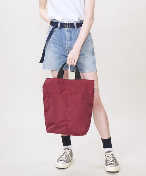 Drifter(ドリフター)の「EVERYDAY TOTE/エブリデイトート(ショルダーバッグ・レディース・ブルー/オレンジ/ブラック/ダークグリーン/レオパード/バーガンディー/レモンイエロー/グリーン系カモフラージュ・FREE)」の5枚目の写真
