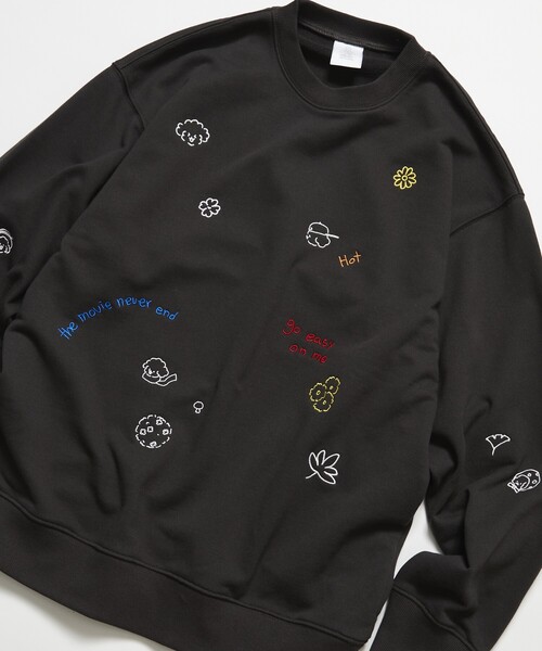 FREAK'S STORE(フリークスストア)の「tombonia/トムボニア 別注 総柄 ムック クルーネック スウェット(スウェット・メンズ・チャコールグレー/アッシュグレー/ブルー・SMALL/MEDIUM/LARGE)」の1枚目の写真