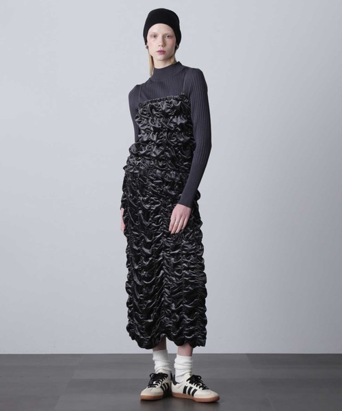 ROSE BUD(ローズバッド)の「シャーリングベロアスカート(スカート・レディース・グレー/カーキ・ONE SIZE)」の4枚目の写真