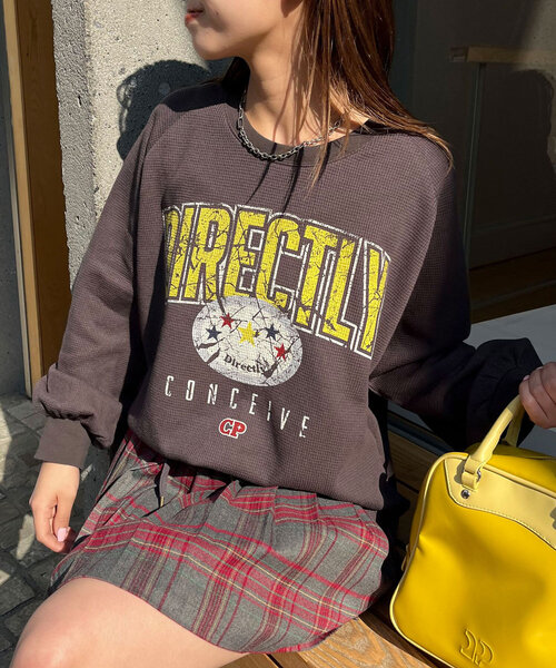 CIAOPANIC(チャオパニック)の「ヴィンテージライクワッフルロゴロンTee(Tシャツ/カットソー・レディース・オフホワイト/チャコールグレー/イエロー・ONE SIZE)」の1枚目の写真