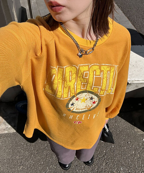 CIAOPANIC(チャオパニック)の「ヴィンテージライクワッフルロゴロンTee(Tシャツ/カットソー・レディース・オフホワイト/チャコールグレー/イエロー・ONE SIZE)」の3枚目の写真