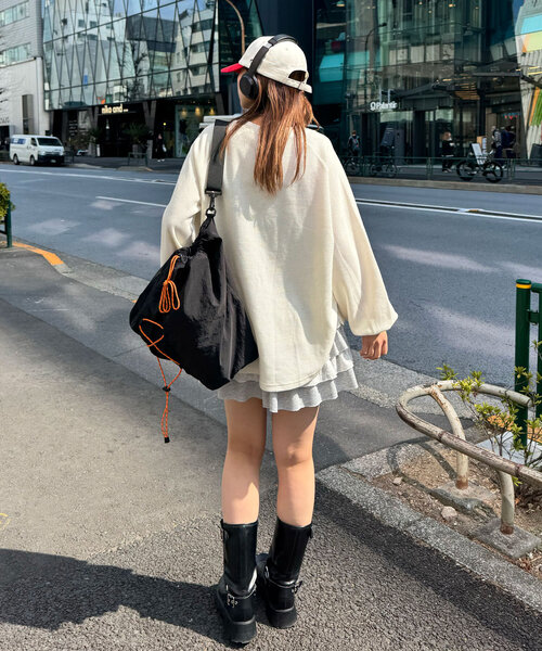CIAOPANIC(チャオパニック)の「ヴィンテージライクワッフルロゴロンTee(Tシャツ/カットソー・レディース・オフホワイト/チャコールグレー/イエロー・ONE SIZE)」の9枚目の写真