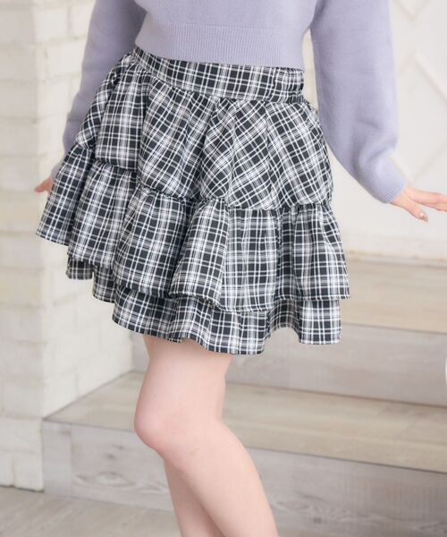 ems excite（エムズエキサイト）の「【新色追加】ハイウエスト切替ミニSK（スカート・レディース・ブラック/ブラック系その他2/ベージュ/ナチュラル・FREE）」の2枚目の写真