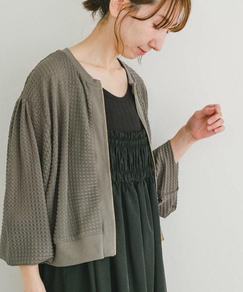 ITEMS URBANRESEARCH(アイテムズ アーバンリサーチ)の「ポコポコシアーブルゾン(ブルゾン・レディース・ブラック/カーキ/ベージュ・FREE)」の1枚目の写真