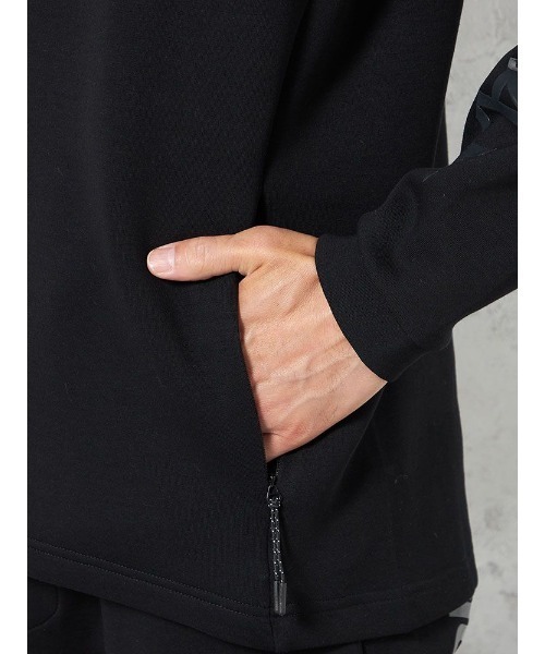 1piu1uguale3 RELAX（ウノピュウノウグァーレトレリラックス）の「1PIU1UGUALE3RELAXTRAININGPULLHOODIE（パーカー・メンズ・グレー/ブラック・LL/M/L）」の8枚目の写真