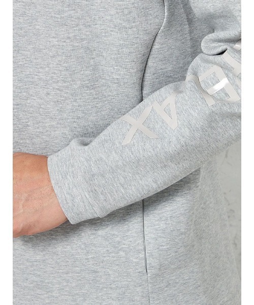 1piu1uguale3 RELAX（ウノピュウノウグァーレトレリラックス）の「1PIU1UGUALE3RELAXTRAININGPULLHOODIE（パーカー・メンズ・グレー/ブラック・LL/M/L）」の17枚目の写真