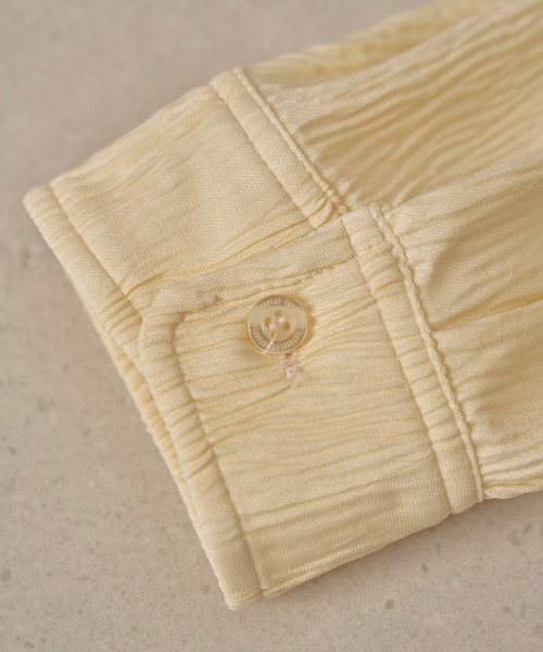 INTERPLAY（インタープレイ）の「【INTERPLAY】Open Collar Over Size Shirt【4：Pleated Wave】(UNISEX)（Tシャツ/カットソー・メンズ・アイボリー/ブラック/スモークピンク・FREE）」の13枚目の写真