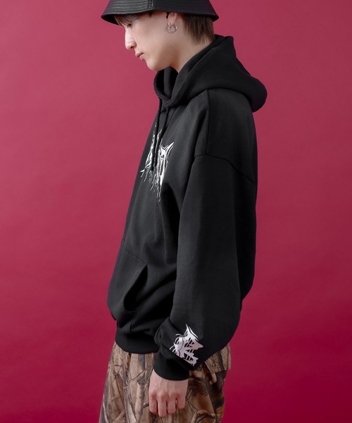 improves（インプローブス）の「ロゴ刺しゅう スウェット プルパーカー（パーカー・メンズ・ブラウン/ブラック/ピンク・LARGE/MEDIUM）」の6枚目の写真