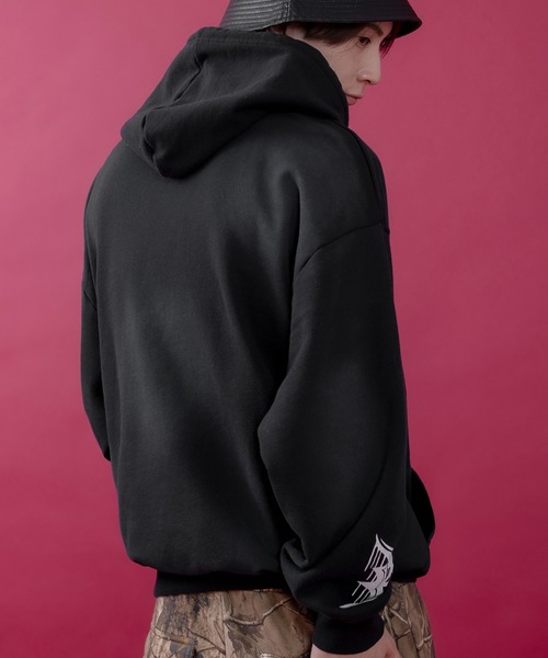 improves（インプローブス）の「ロゴ刺しゅう スウェット プルパーカー（パーカー・メンズ・ブラウン/ブラック/ピンク・LARGE/MEDIUM）」の7枚目の写真