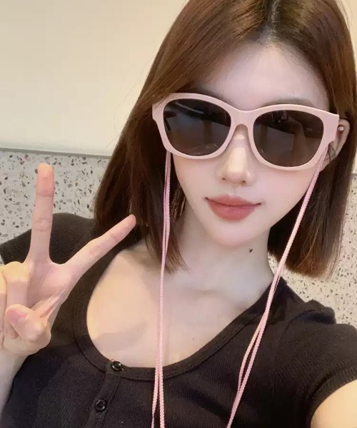 新品未使用❣️リボンモチーフ付きサングラス セール】リボンデザインサングラス（サングラス）｜pyornim