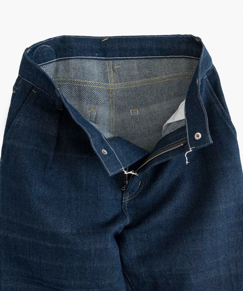 COSMIC WONDER(コズミックワンダー)の「Natural indigo-dyed hand-woven denim pants(デニムパンツ・レディース・インディゴブルー・0/1/3)」の12枚目の写真