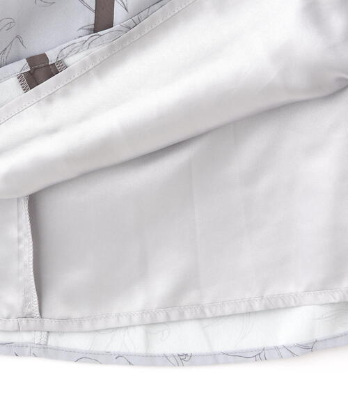 PROPORTION BODY DRESSING(プロポーションボディドレッシング)の「配色ライン花柄ワンピース / 1215140412(ワンピース・レディース・ダークグレー/ホワイト系その他/ブルー・SMALL/MEDIUM/P/S)」の8枚目の写真