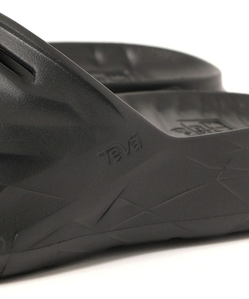 Teva（テバ）の「【Teva(テバ)】APRETRAIL SLIDE（サンダル・レディース・ブラック/パープル・24/23）」の9枚目の写真