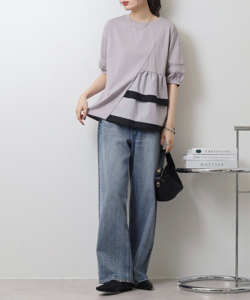 EGLANTINE(エグランティーヌ)の「EGLANTINE アシンメトリー切替フレアカットソー(Tシャツ/カットソー・レディース・ブラック/シルバーグレー/オフホワイト/ネイビー×ホワイト/ホワイト×ブラック・40)」の19枚目の写真