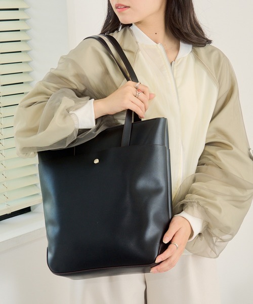 Legato Largo（レガートラルゴ）の「【Legato Largo】LG-P0120 かるいかばんPC収納付縦型トート（トートバッグ・レディース・ブラック/カーキ/ラベンダー/グレイッシュベージュ・FREE）」の2枚目の写真