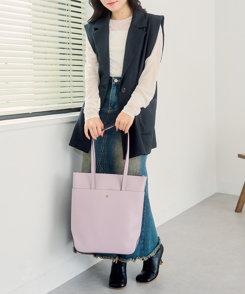 Legato Largo（レガートラルゴ）の「【Legato Largo】LG-P0120 かるいかばんPC収納付縦型トート（トートバッグ・レディース・ブラック/カーキ/ラベンダー/グレイッシュベージュ・FREE）」の9枚目の写真