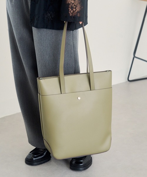 Legato Largo（レガートラルゴ）の「【Legato Largo】LG-P0120 かるいかばんPC収納付縦型トート（トートバッグ・レディース・ブラック/カーキ/ラベンダー/グレイッシュベージュ・FREE）」の22枚目の写真