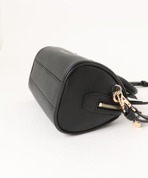 CHARLES & KEITH(チャールズ & キース)の「Everleigh エベルレイ ボウリングバッグ(トートバッグ・レディース・ライトピンク/クリーム/ブラック・S)」の14枚目の写真