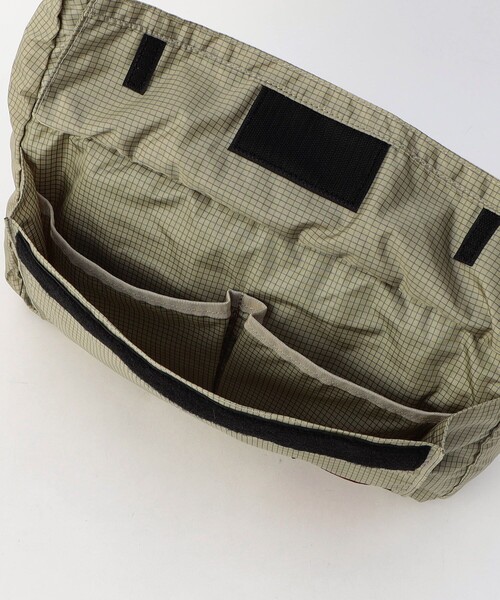 MYSTERY RANCH(ミステリーランチ)の「MYSTERY RANCH/ミステリーランチ Indie/ インディ(ショルダーバッグ・メンズ・ブラック/グレー/ベージュ・ONE SIZE)」の11枚目の写真