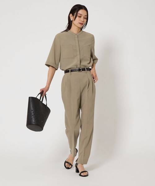 green label relaxing(グリーンレーベルリラクシング)の「ドライポリ ポケット ショートスリーブ シャツ -マシンウォッシャブル-(シャツ/ブラウス・レディース・オフホワイト/オリーブ/ダークグレー・FREE)」の13枚目の写真