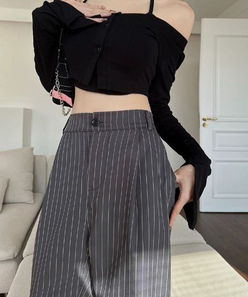 Teem Store(チームストア)の「ハイウエストストライプワイドパンツ(スラックス・レディース・グレー/ブラック/ネイビー・S/M/L)」の16枚目の写真