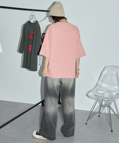 Anchor Smith(アンカー スミス)の「スプレーグラフィックプリント アソート メッセージ半袖Tシャツ(Tシャツ/カットソー・レディース・オフホワイト/ピンク/ホワイト系/ブラック系/スミクロ・M/L)」の22枚目の写真