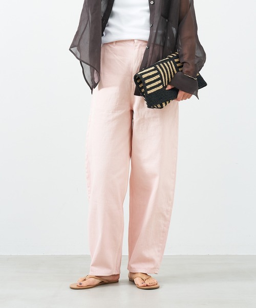 MICA&DEAL（マイカ＆ディール）の「製品染めバルーンデニムパンツ〈2サイズ展開〉（デニムパンツ・レディース・ピンク/サックスブルー/オフホワイト/チャコールグレー・36/38）」の16枚目の写真