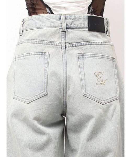 EATME（イートミー）の「カーブシルエットデニムパンツ（デニムパンツ・レディース・ブルー/ライトブルー・MEDIUM/SMALL）」の17枚目の写真