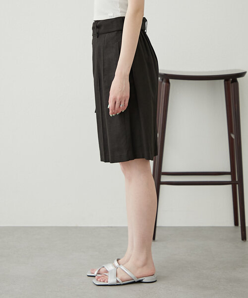 WILLOW（ウィロー）の「【willow】リネン混ベルト付きハーフパンツ（その他パンツ・レディース・ベージュ/ブラック・ONE SIZE）」の8枚目の写真