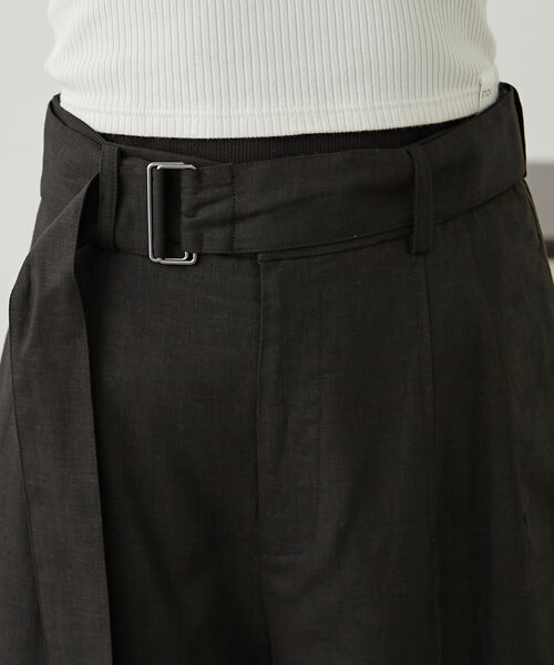 WILLOW（ウィロー）の「【willow】リネン混ベルト付きハーフパンツ（その他パンツ・レディース・ベージュ/ブラック・ONE SIZE）」の6枚目の写真