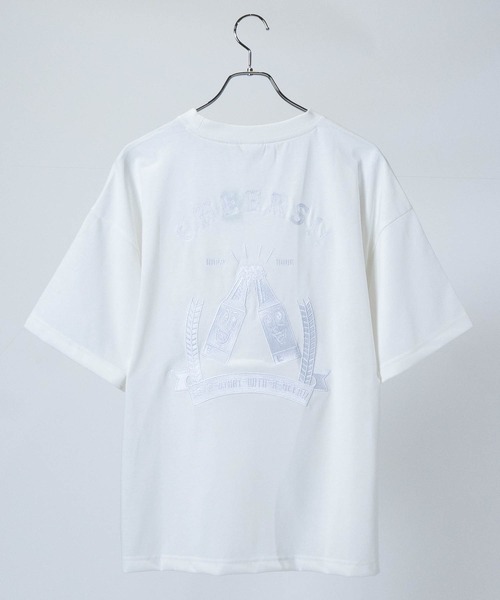 JOHN'S CLOSET(ジョンズクローゼット)の「【q】バック刺繍 ボーリングTシャツ ボトル/ビール(Tシャツ/カットソー・メンズ・ブラック系2/ホワイト系2/ブラック系1/ホワイト系1・X-LARGE/LARGE/MEDIUM)」の2枚目の写真