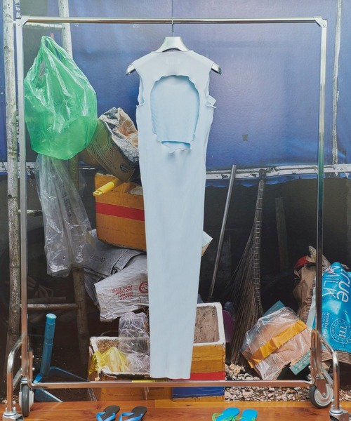 kotohayokozawa（コトハヨコザワ）の「kotohayokozawa PEEPHOLE-BACK SHORT SLEEVE DRESS TDX5-PH04（ドレス・レディース・ライトブルー/ブラウン・SMALL）」の5枚目の写真