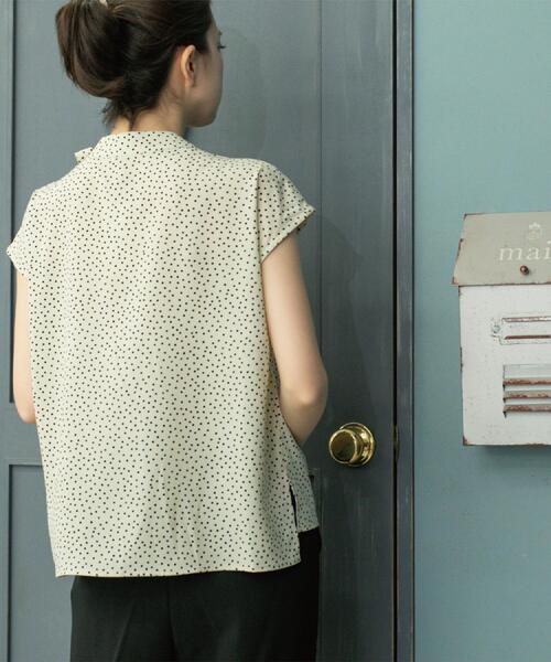 OPAQUE.CLIP（オペークドットクリップ）の「ラッピングボウタイドットブラウス【洗濯機洗い可】（シャツ/ブラウス・レディース・アイボリー系/ブラック系/キャメル・36/38/40/42）」の8枚目の写真