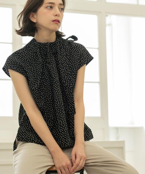 OPAQUE.CLIP（オペークドットクリップ）の「ラッピングボウタイドットブラウス【洗濯機洗い可】（シャツ/ブラウス・レディース・アイボリー系/ブラック系/キャメル・36/38/40/42）」の15枚目の写真