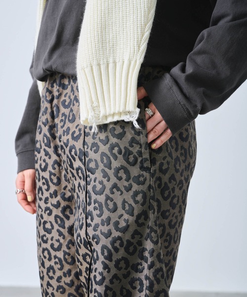 kha:ki（カーキ）の「「KHA:KI / カーキ」LEOPARD WIDE EASY PT（その他パンツ・レディース・ベージュ/ブラウン・1/2）」の17枚目の写真