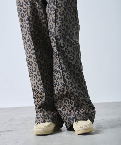 kha:ki（カーキ）の「「KHA:KI / カーキ」LEOPARD WIDE EASY PT（その他パンツ・レディース・ベージュ/ブラウン・1/2）」の19枚目の写真
