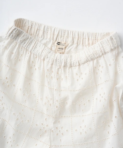 BILLABONG(ビラボン)の「BILLABONG レディース 【CRYSTAL TIDES】 EYELET CRUSH ELST PNT ロングパンツ 【2025年夏モデル】/ビラボンウエストゴムレースロングパンツ(その他パンツ・レディース・ホワイト・SMALL)」の3枚目の写真