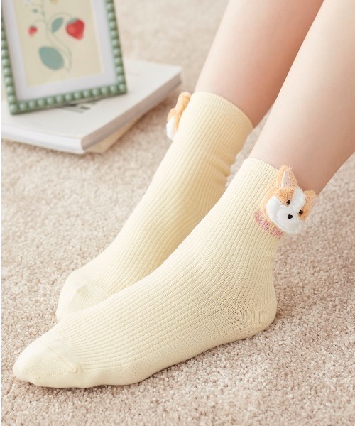 tutuanna（チュチュアンナ）の「綿混わんこマスコット付きソックス15cm丈（ソックス/靴下・レディース・グリーン系その他5/キナリ/オフホワイト/ベビーピンク/サックスブルー/ブラック/ネイビー/サンドベージュ/グリーン/ライトグレー/ワイン/グレイッシュブルー/クリーム・M）」の7枚目の写真