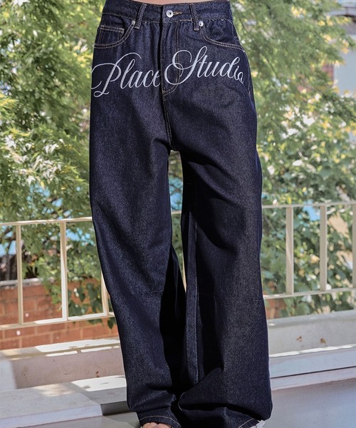 PLACE STUDIO（プレイススタジオ）の「PLACE STUDIO／ロゴ刺繍ワイドパンツ（デニムパンツ・レディース・ブラック/ダークブルー・SMALL）」の11枚目の写真