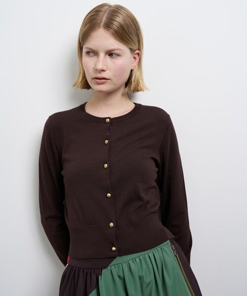 LANVIN en Bleu(ランバンオンブルー)の「メタルボタンベーシックカーディガン(ニット/セーター・レディース・オフホワイト/ブラック/オレンジ/ブラウン/ブルー・38)」の3枚目の写真