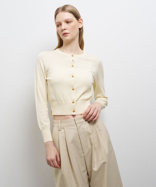 LANVIN en Bleu(ランバンオンブルー)の「メタルボタンベーシックカーディガン(ニット/セーター・レディース・オフホワイト/ブラック/オレンジ/ブラウン/ブルー・38)」の2枚目の写真