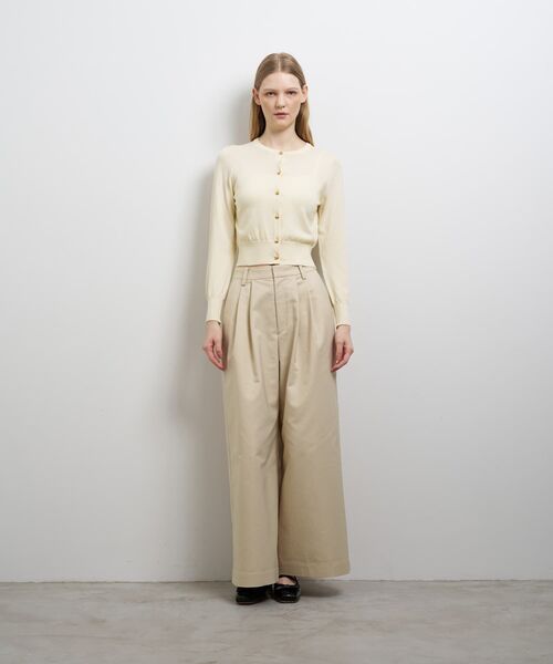 LANVIN en Bleu(ランバンオンブルー)の「メタルボタンベーシックカーディガン(ニット/セーター・レディース・オフホワイト/ブラック/オレンジ/ブラウン/ブルー・38)」の14枚目の写真